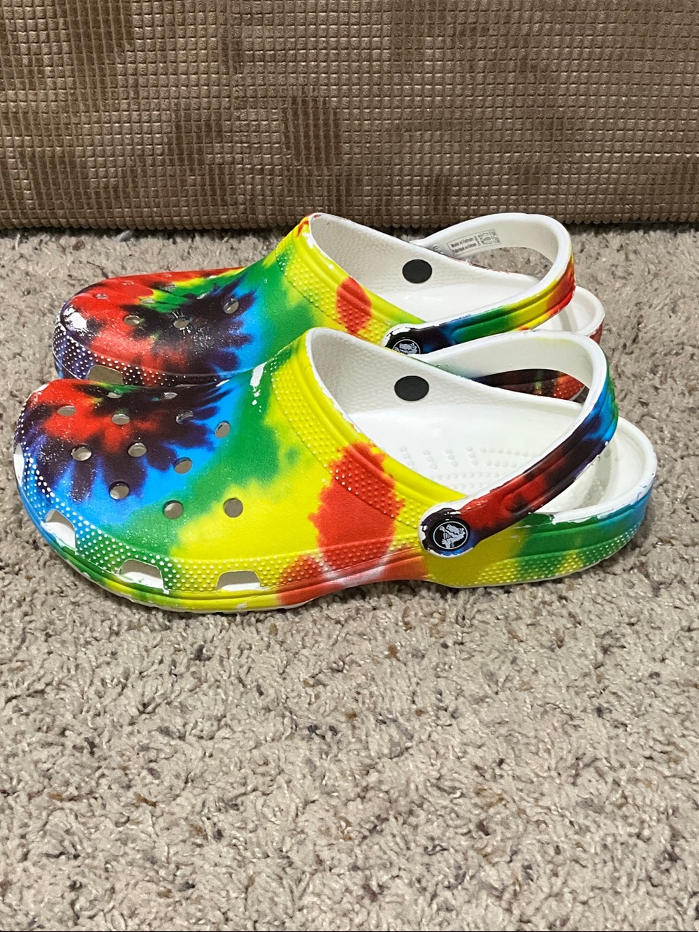 CROCS Tie-Dye Multicolor Classic Clog Sandals, Unisex ,women’s size 10/ men’s 8